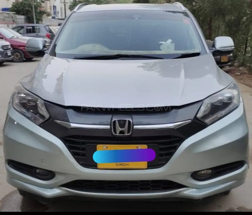 Honda Vezel 2015 for Sale in Karachi Image-1