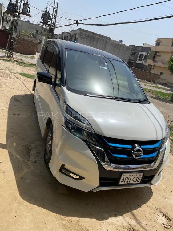 Nissan Serena 2018 for Sale in Gujranwala Image-1