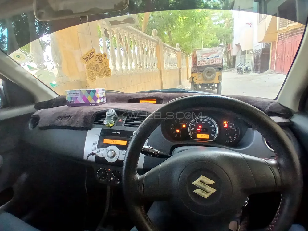 Suzuki Swift 2016 for Sale in Karachi Image-1