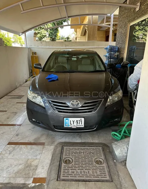 Toyota Camry 2007 for Sale in Islamabad Image-1