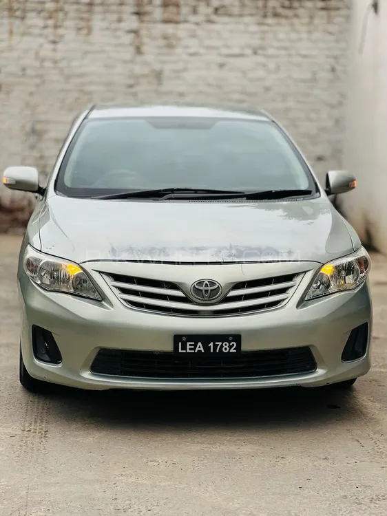 Toyota Corolla 2011 for Sale in Peshawar Image-1