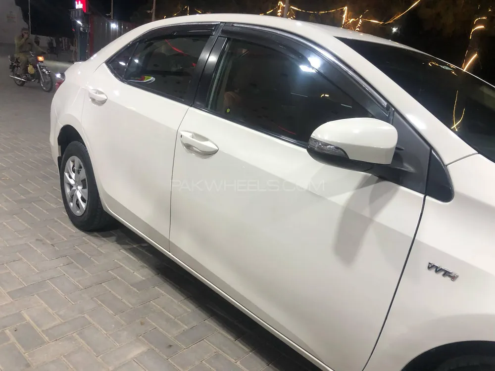 Toyota Corolla 2018 for Sale in Islamabad Image-1