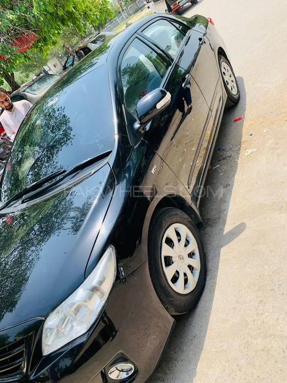 Toyota Corolla 2013 for Sale in Islamabad Image-1