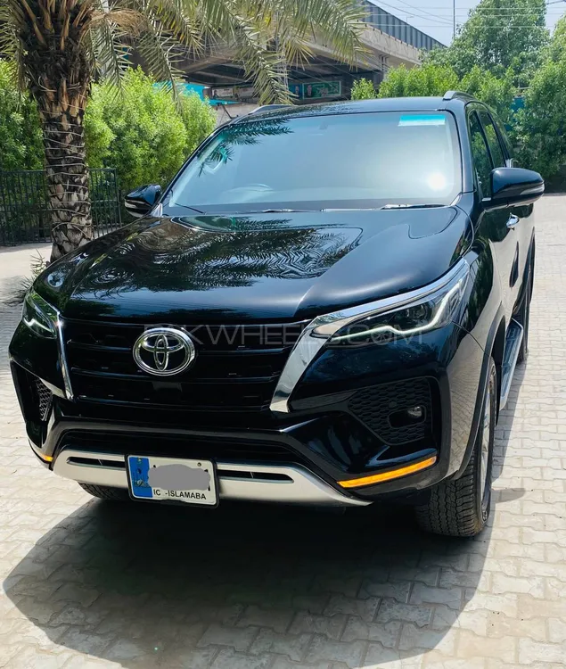 Toyota Fortuner 2022 for Sale in Multan Image-1