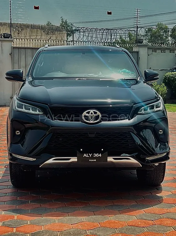 Toyota Fortuner 2022 for Sale in Multan Image-1