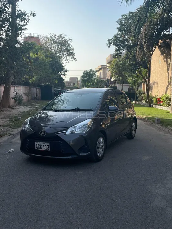 Toyota Vitz 2017 for Sale in Lahore Image-1
