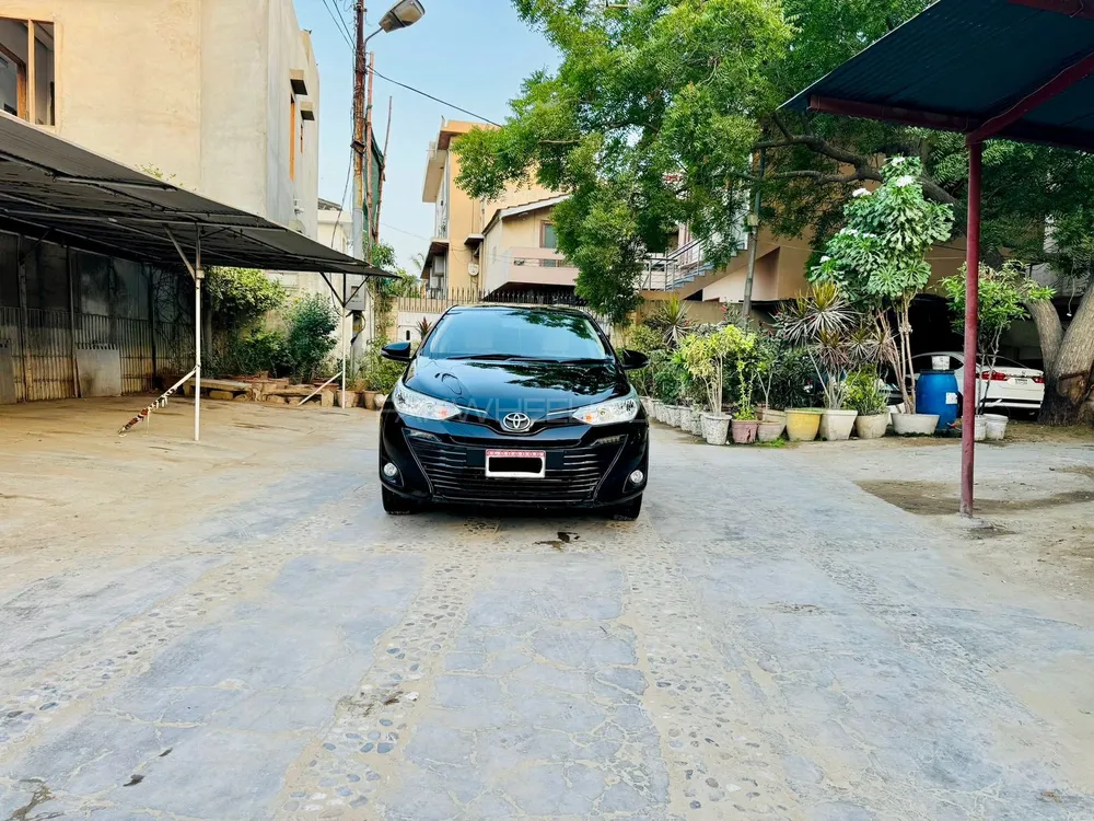 Toyota Yaris Sedan 2021 for Sale in Karachi Image-1