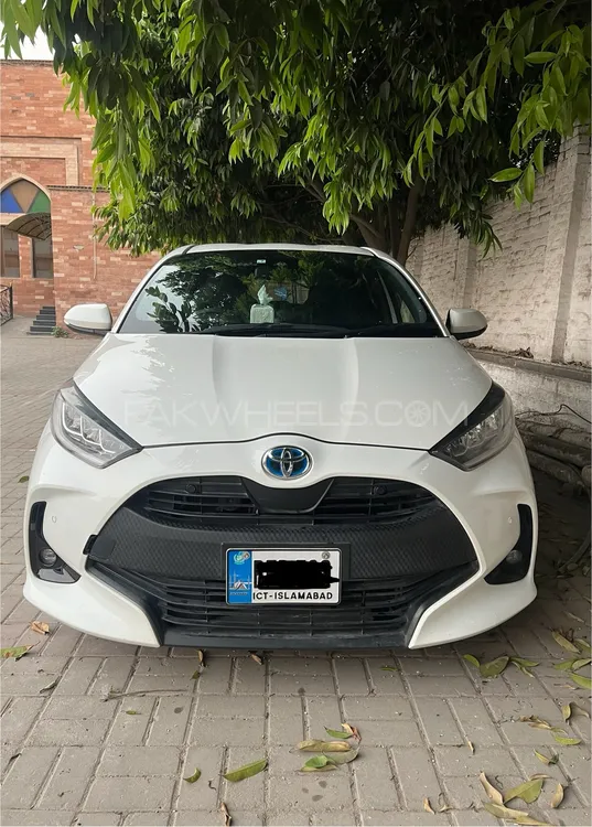 Toyota Yaris Hatchback 2022 for Sale in Peshawar Image-1