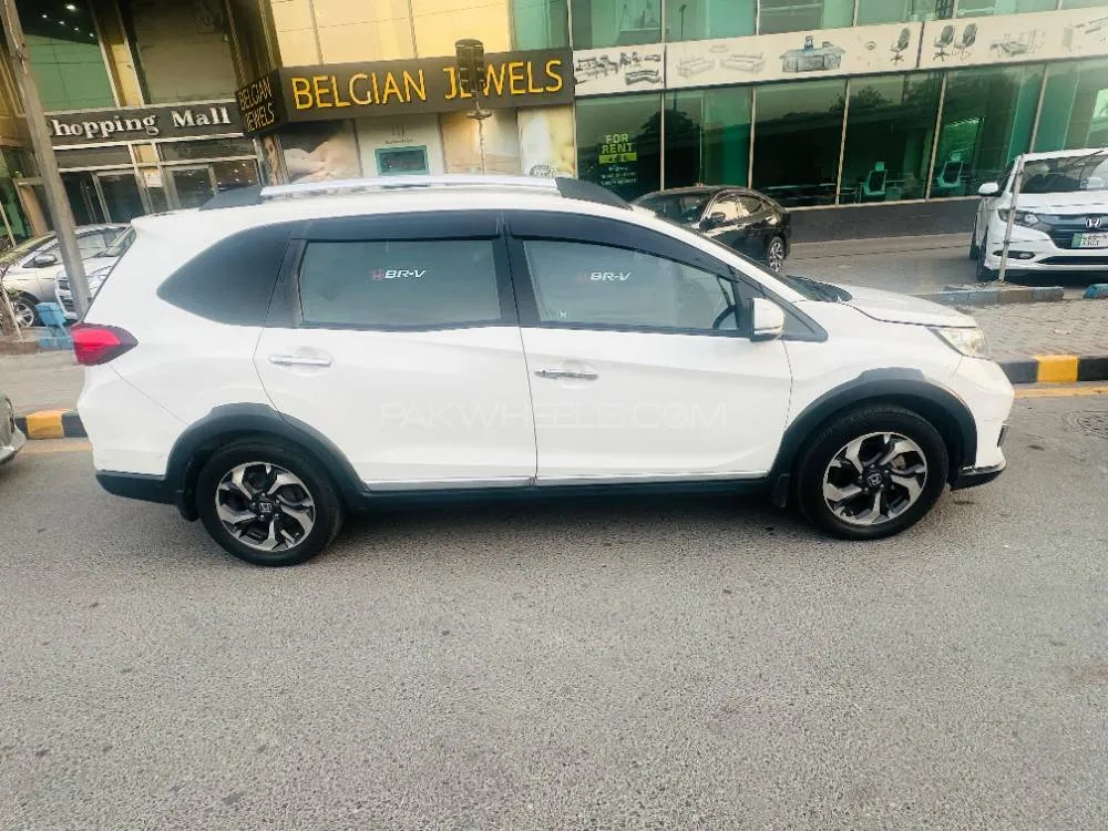 Honda BR-V 2021 for Sale in Lahore Image-1