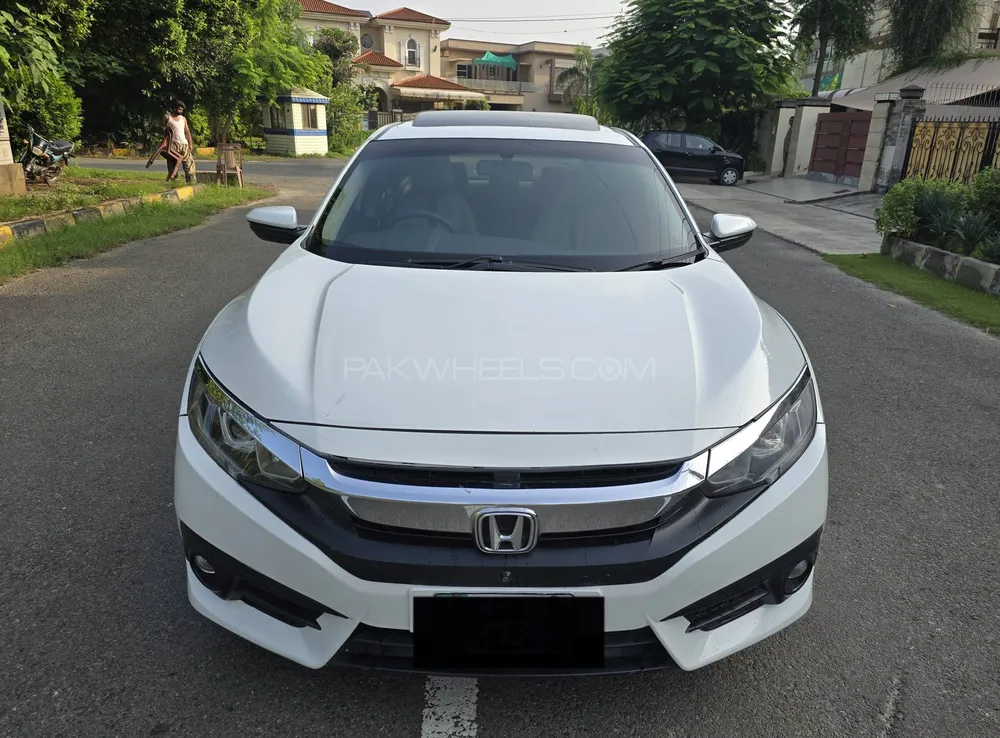 Honda Civic 2018 for Sale in Lahore Image-1