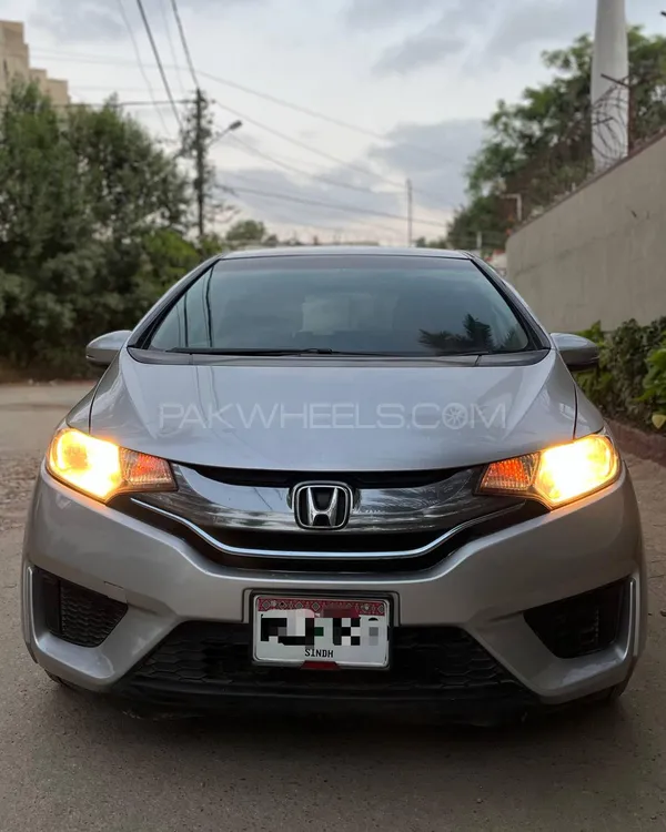Honda Fit 2014 for Sale in Karachi Image-1