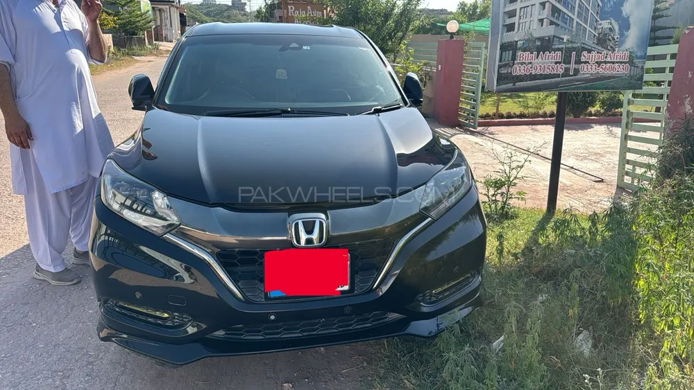 Honda Vezel 2016 for Sale in Rawalpindi Image-1