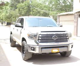 Tundra 2018
White Colour 
Milage 54700kms