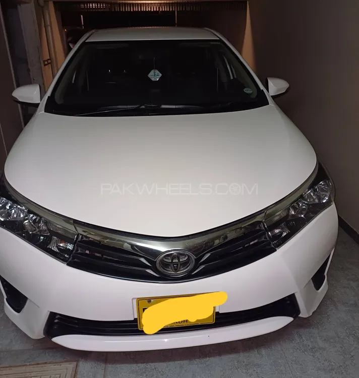 Toyota Corolla 2015 for Sale in Karachi Image-1