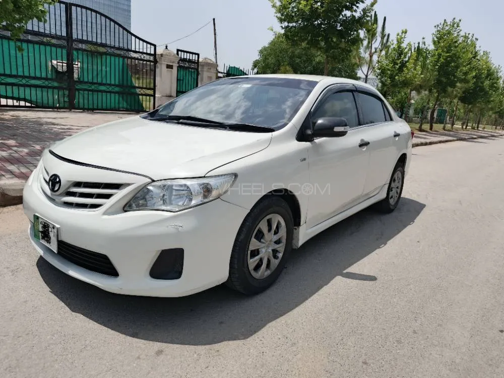 Toyota Corolla 2011 for Sale in Islamabad Image-1