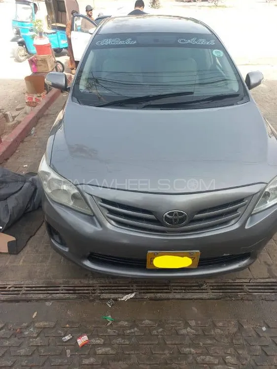 Toyota Corolla 2013 for Sale in Karachi Image-1