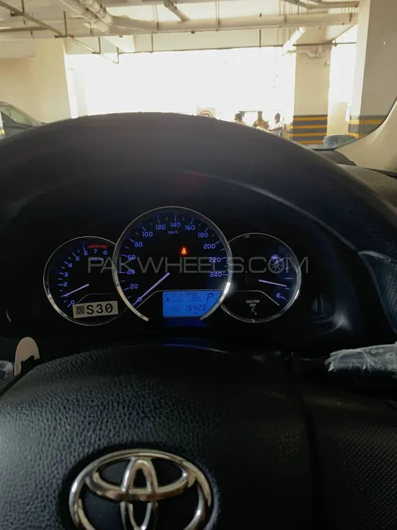 Toyota Corolla 2018 for Sale in Karachi Image-1
