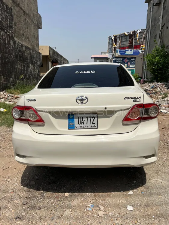 Toyota Corolla 2011 for Sale in Islamabad Image-1