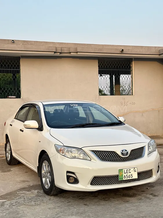 Toyota Corolla 2014 for Sale in Lahore Image-1