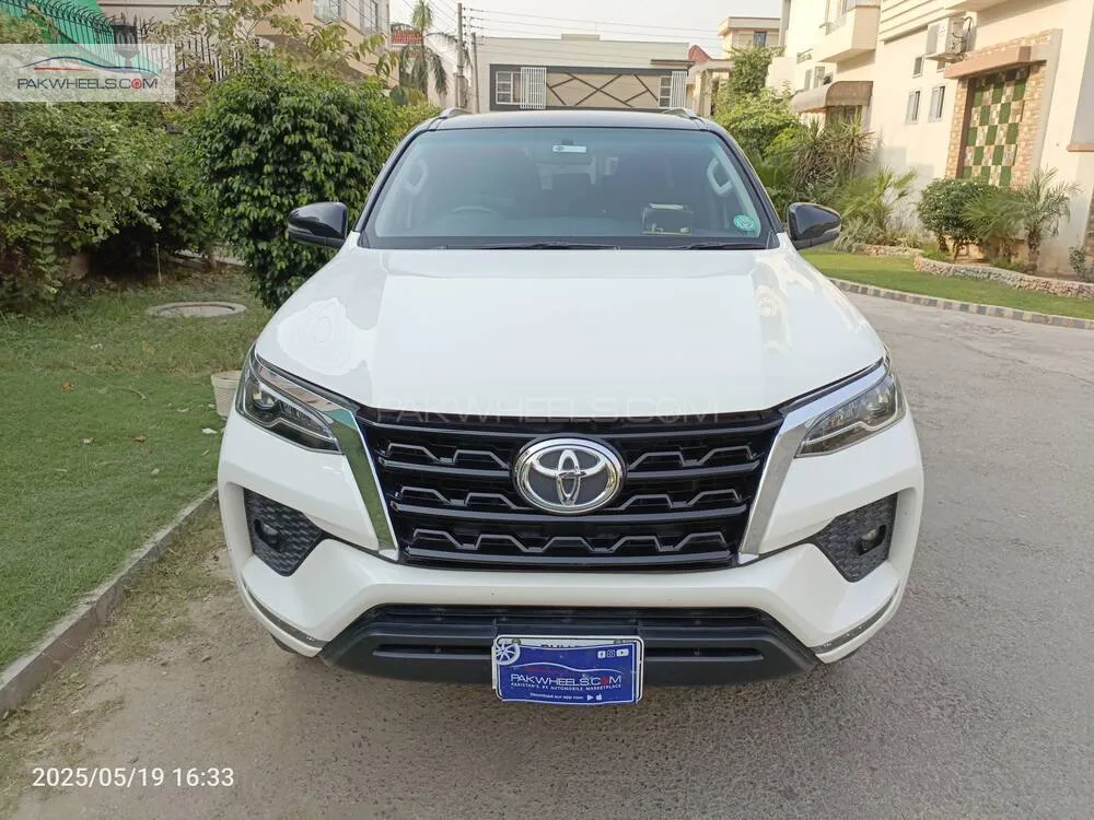 Toyota Fortuner 2022 for Sale in Gujranwala Image-1
