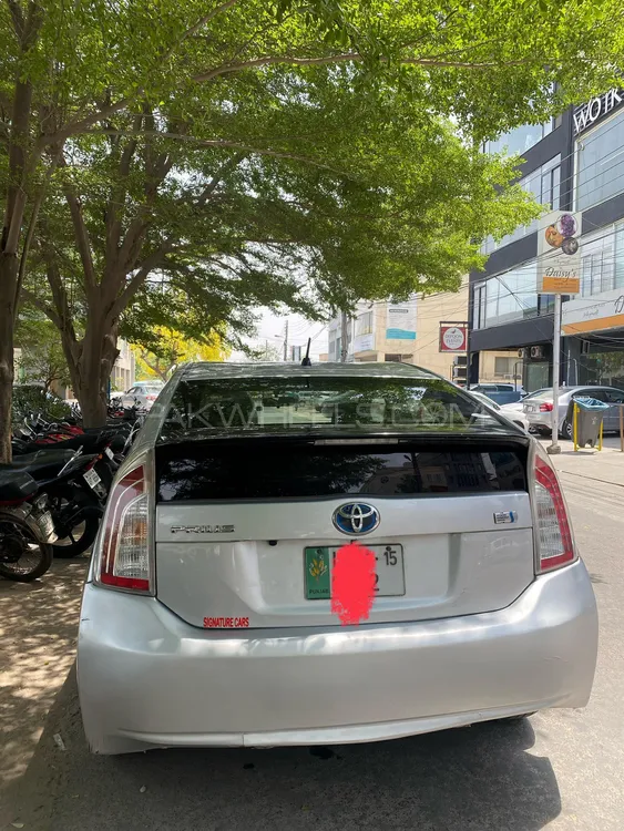 Toyota Prius 2012 for Sale in Lahore Image-1