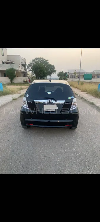 Honda Fit 2011 for Sale in Islamabad Image-1