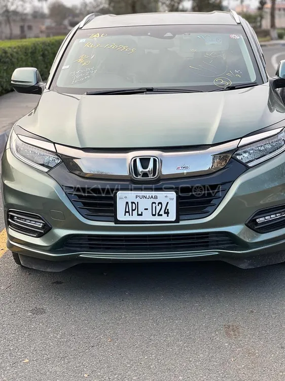 Honda Vezel 2018 for Sale in Lahore Image-1