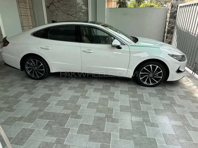 Hyundai Sonata 2022 for Sale in Lahore Image-1