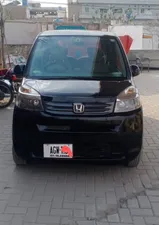 Honda Life Diva 2011 for Sale