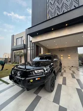 Toyota Hilux Revo V Automatic 2.8 2022 for Sale