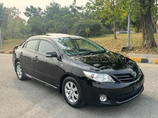Toyota Corolla 2013 for Sale in Islamabad Image-1