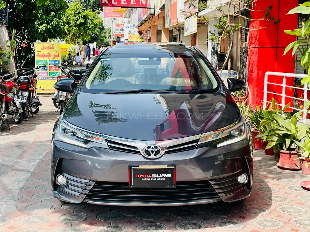 Toyota Corolla 2018 for Sale in Islamabad Image-1