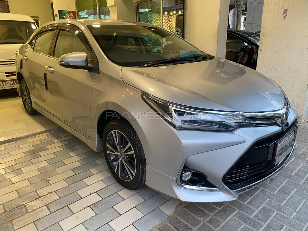 Toyota Corolla 2021 for Sale in Karachi Image-1