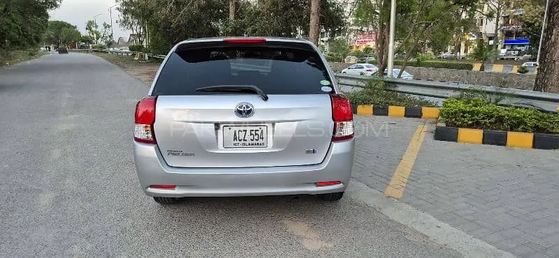 Toyota Corolla Fielder 2013 for Sale in Islamabad Image-1