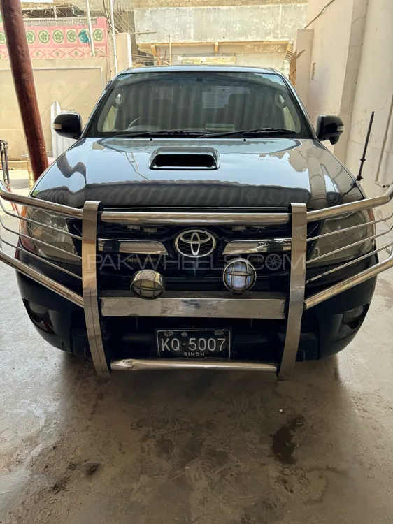 Toyota Hilux 2006 for Sale in Karachi Image-1