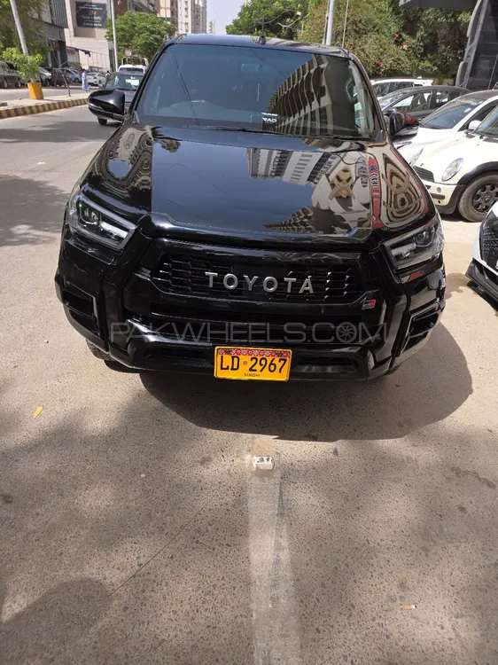 Toyota Hilux 2023 for Sale in Karachi Image-1