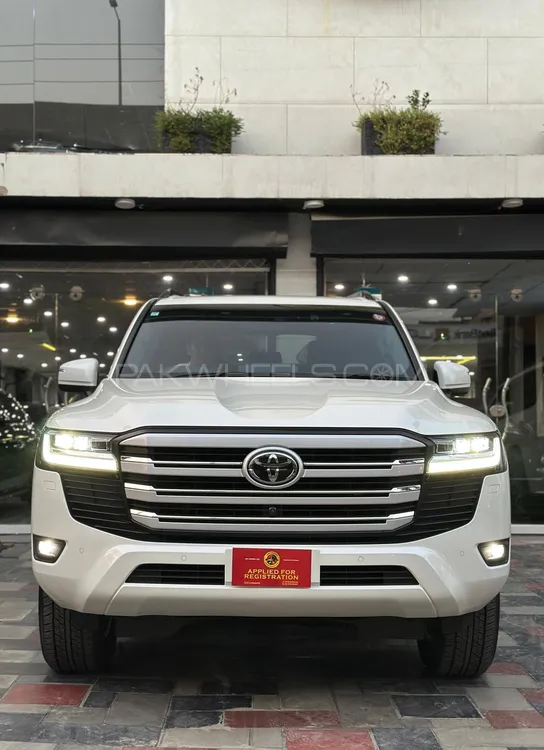 Toyota Land Cruiser 2023 for Sale in Lahore Image-1