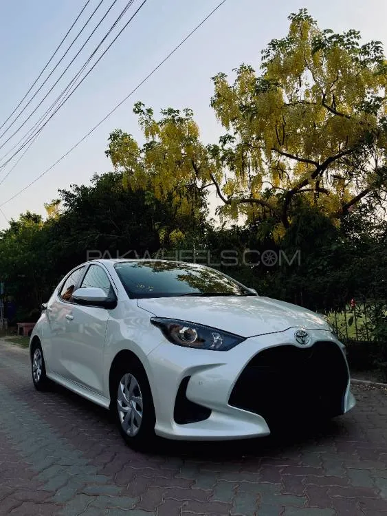 Toyota Yaris Hatchback 2023 for Sale in Lahore Image-1