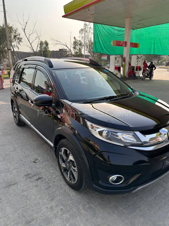Honda BR-V 2018 for Sale in Gujrat Image-1