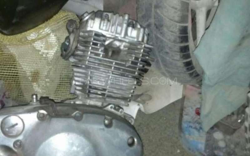 Honda CB 180 engine and lot of engine spares+ CDi  Image-1