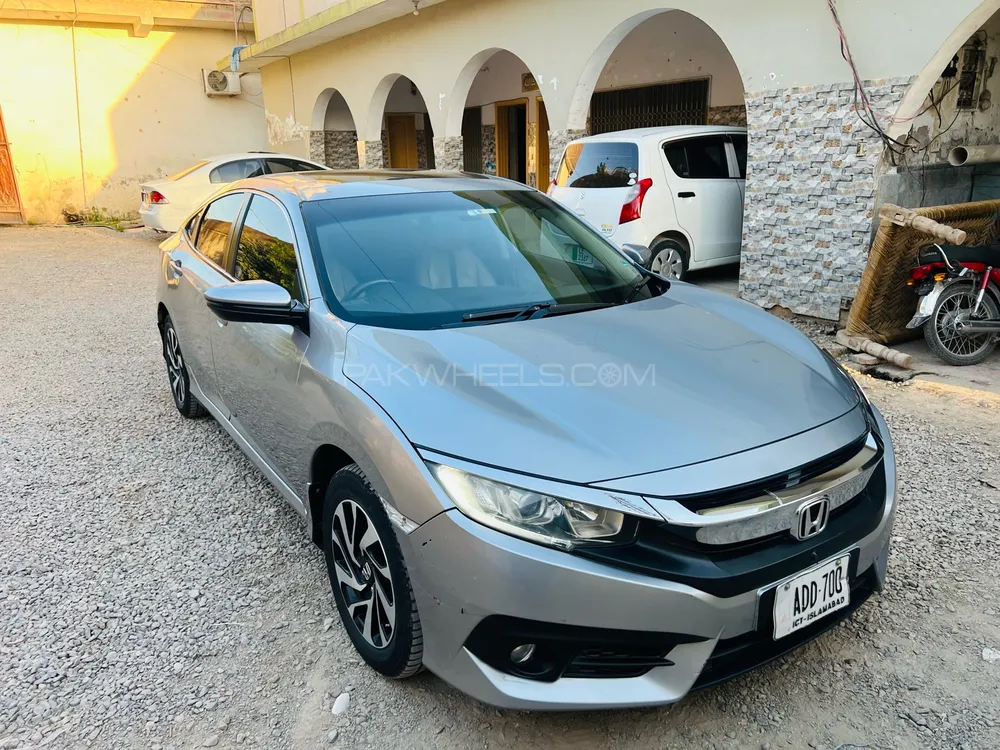 Honda Civic 2017 for Sale in Peshawar Image-1