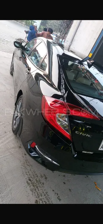 Honda Civic 2020 for Sale in Lahore Image-1