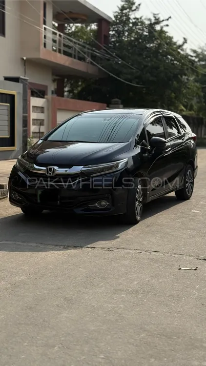 Honda Fit 2016 for Sale in Gujranwala Image-1