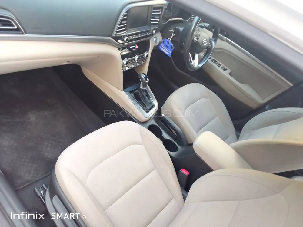 Hyundai Elantra 2021 for Sale in Karachi Image-1