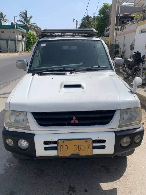 Mitsubishi Pajero Mini 1998 for Sale in Karachi Image-1