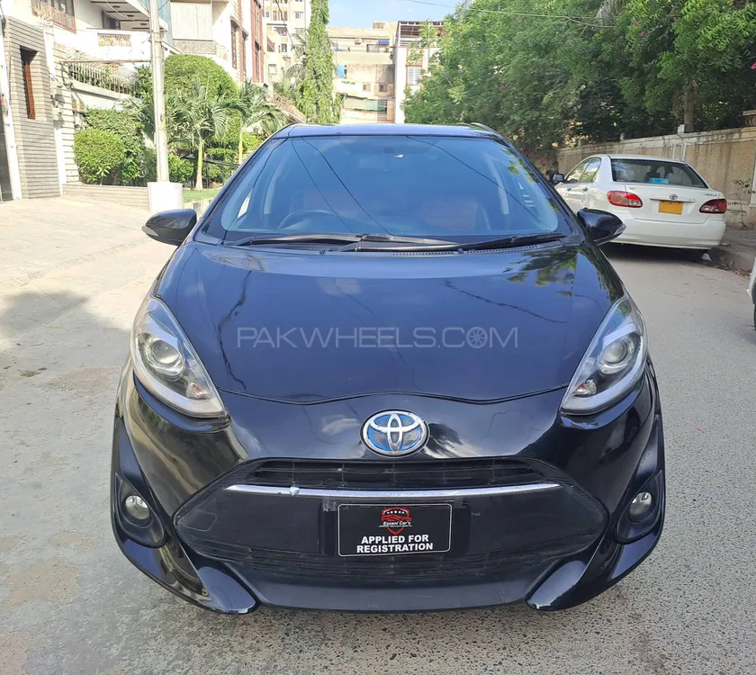Toyota Aqua 2017 for Sale in Karachi Image-1