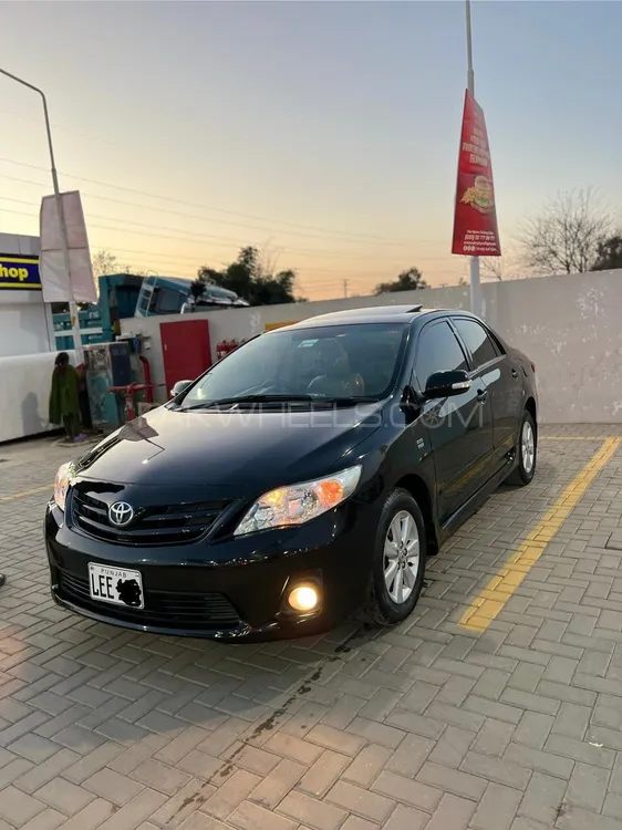 Toyota Corolla 2013 for Sale in Islamabad Image-1