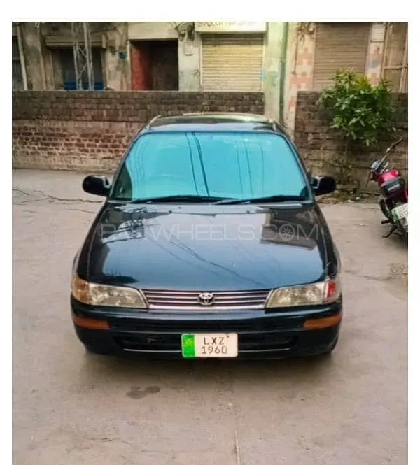 Toyota Corolla 2001 for Sale in Lahore Image-1