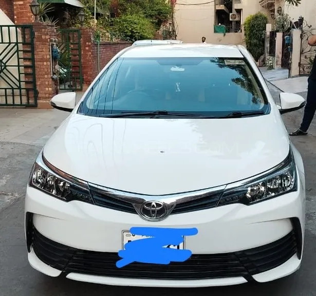 Toyota Corolla 2020 for Sale in Lahore Image-1