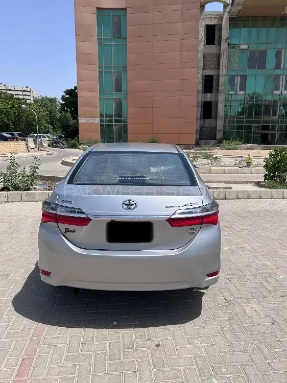 Toyota Corolla 2019 for Sale in Karachi Image-1